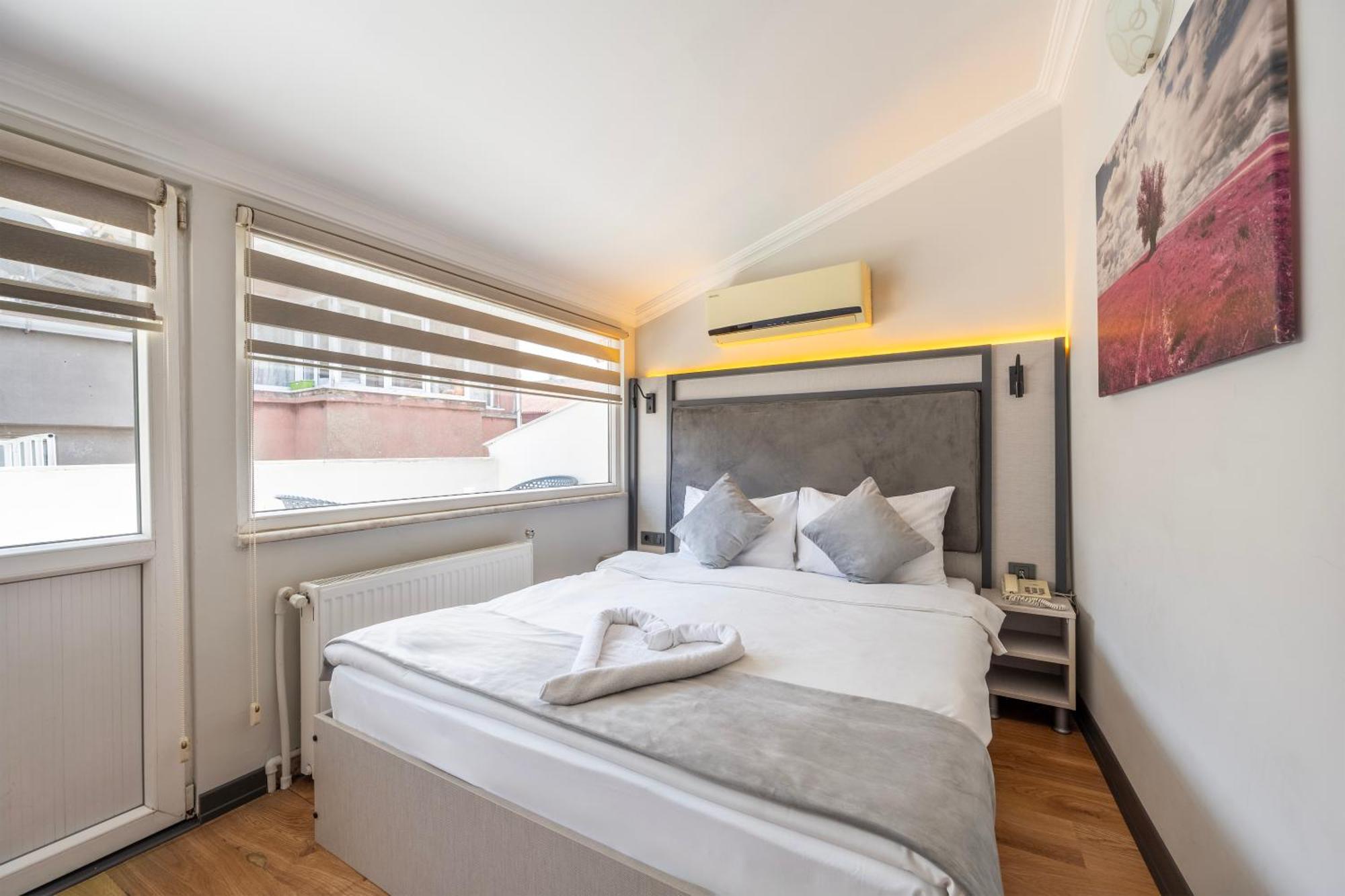 Taksim Trust Hotel Istanbul Exterior photo